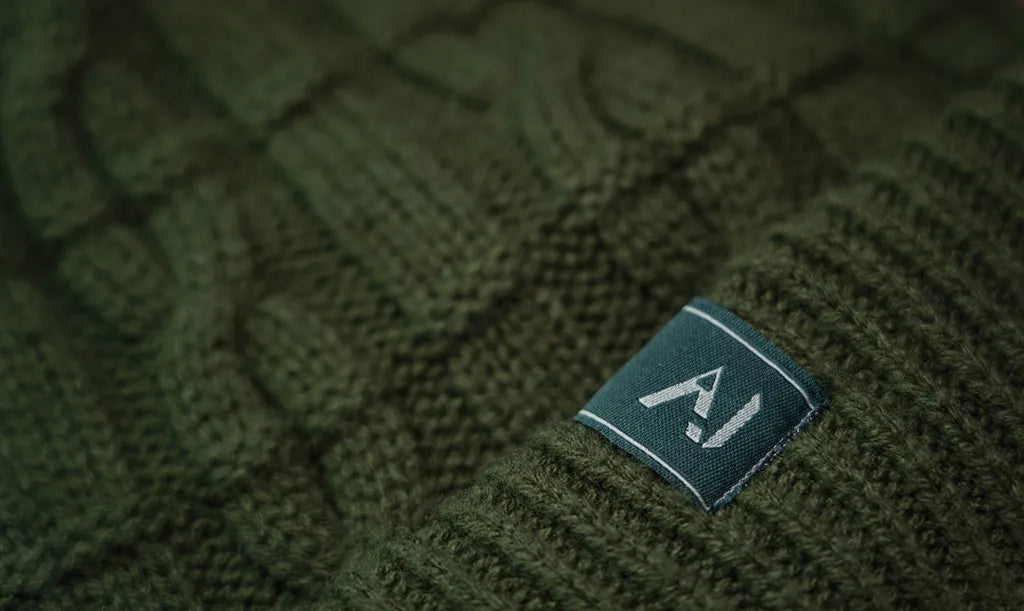 OMC The Forest Ryder Bobble водоустойчива шапка